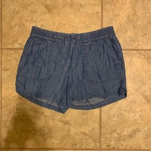 Old navy chambray shorts